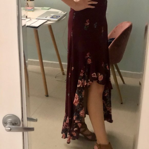 Burgandy Floral Skirt with Slit - Picture 4 of 6